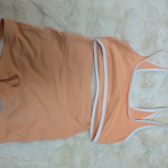 Fleo Peach High-Rise Bike Shorts - Picture 2 of 3